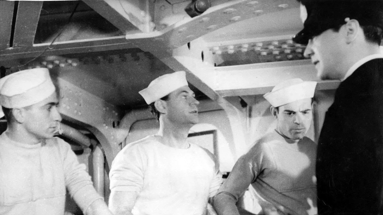 Fotograma de La muchachada de a bordo (1936)