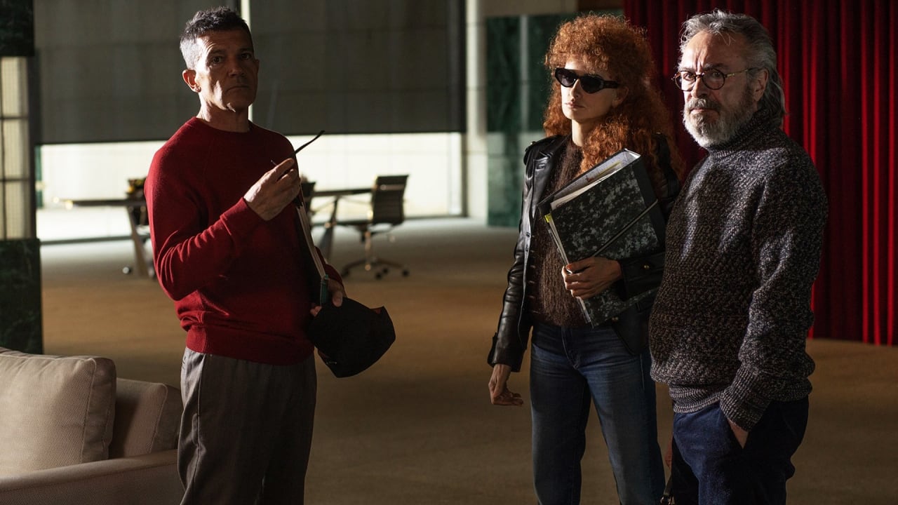 Antonio Banderas, Penélope Cruz y Oscar Martínez en Competencia oficial (2022)