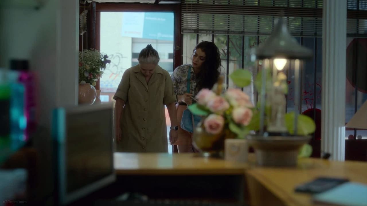 Fotograma de Elena sabe (2023)