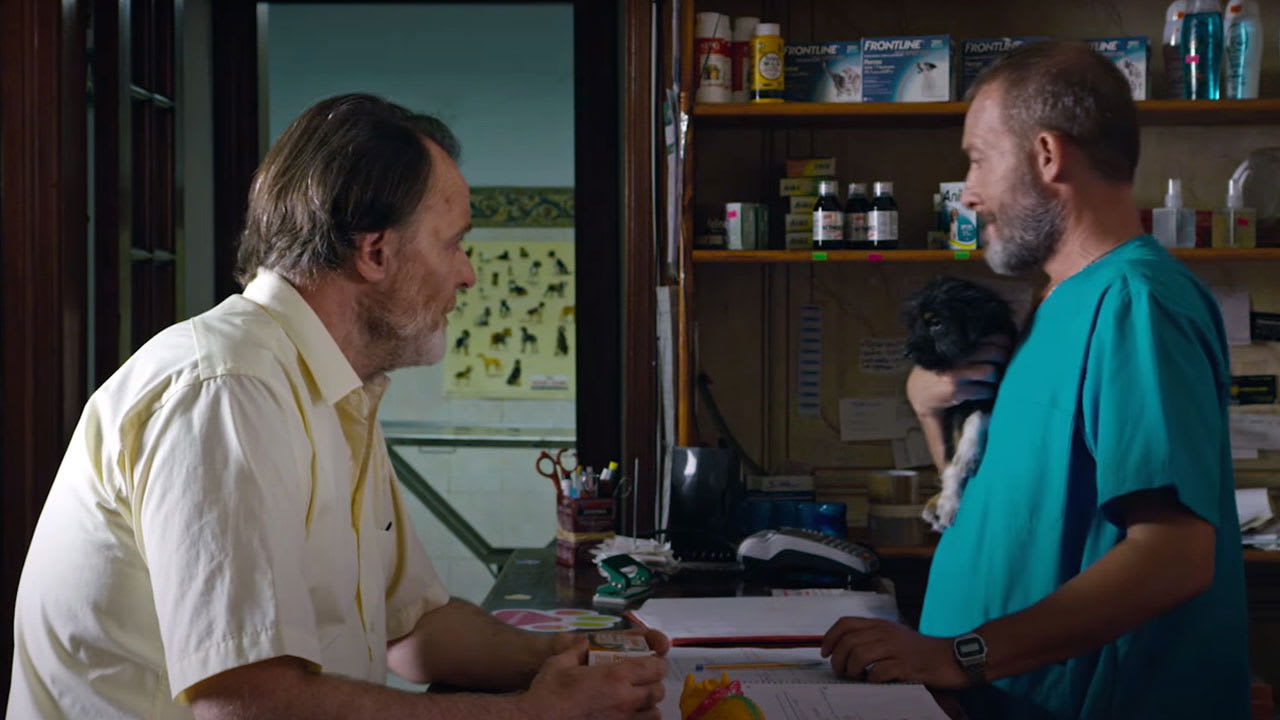 Fotograma de Siete perros (2022)