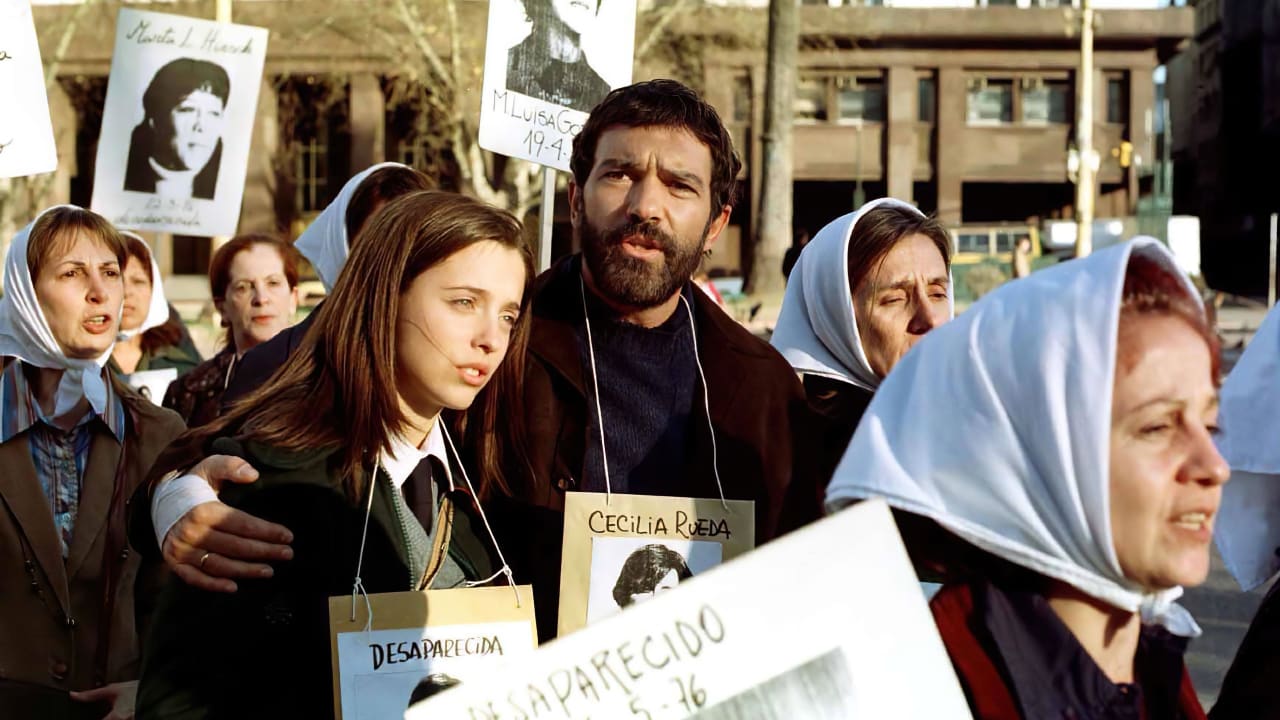 Fotograma de Imaginando Argentina (2003)