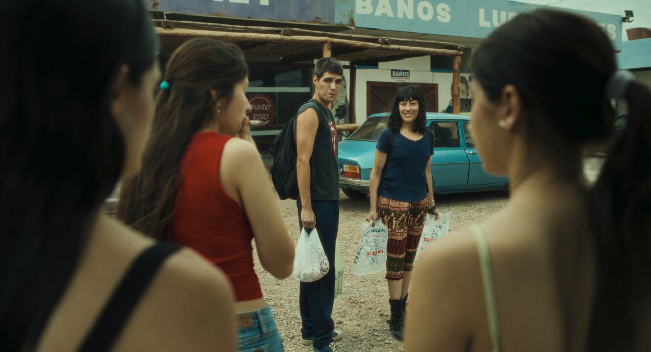 Agustín Sosa y Fernanda Echevarría en La virgen de la tosquera (2026)