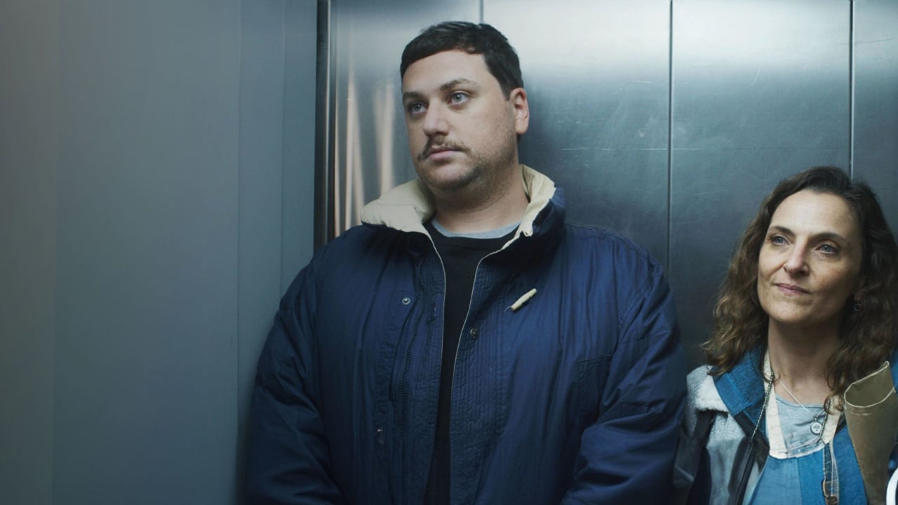 Fotograma de Los domingos mueren más personas (2024)