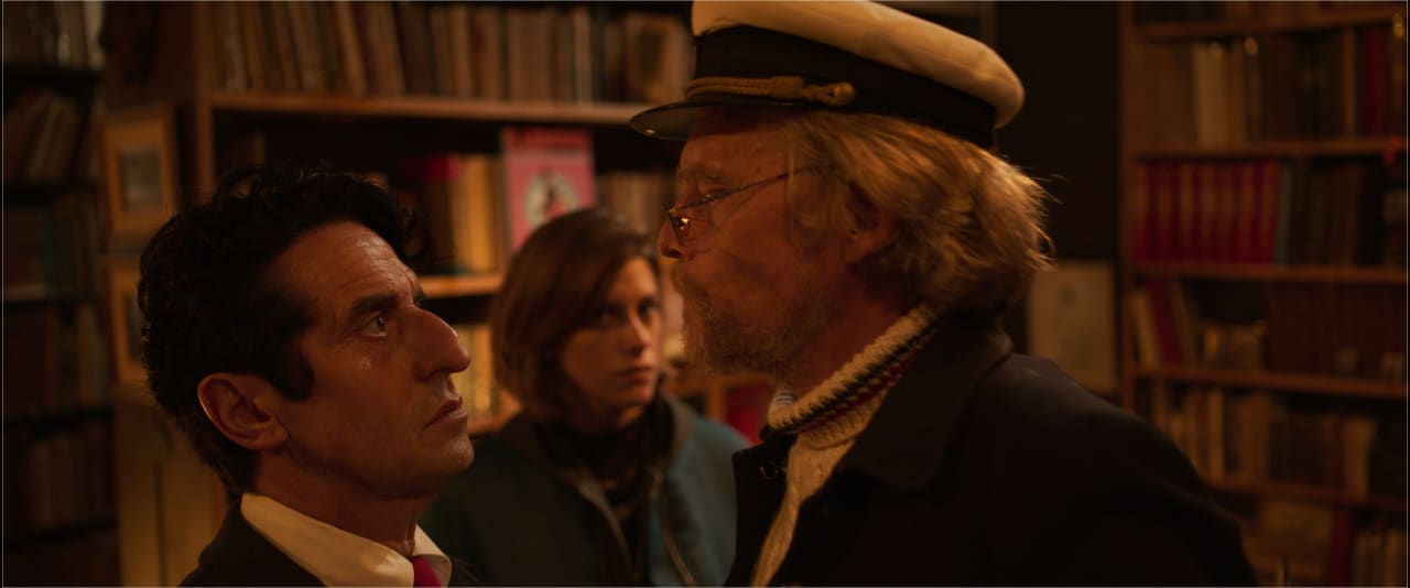 Diego Peretti y Malena Villa en La muerte de un comediante (2025)