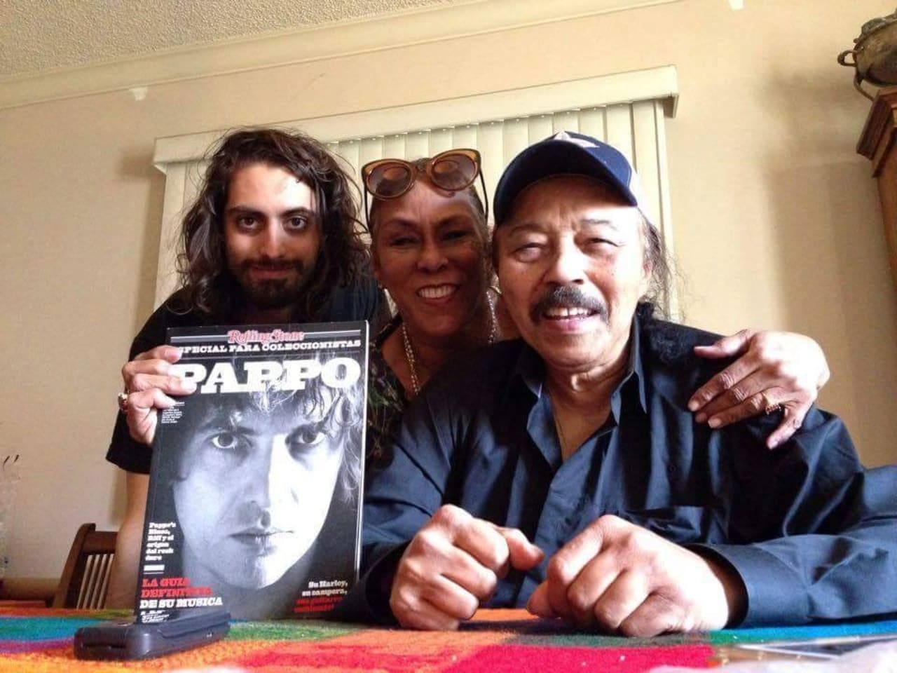 Sergio Bonacci Lapalma, Pamela Stovall Hill y Melvyn "Deacon" Jones en el rodaje de Algo ha cambiado: Un viaje quijotesco al blues local (2026)