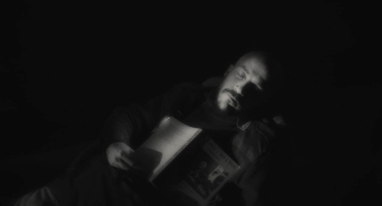 Octavio Bertone en La noche está marchándose ya (2026)