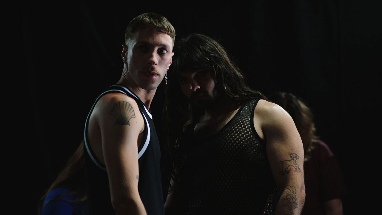 Fotograma de Siempre vuelven (2025)