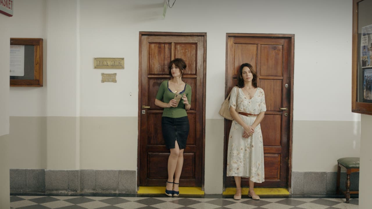 Natalia Oreiro y Aylin Prandi en La casaca de Dios (2026)