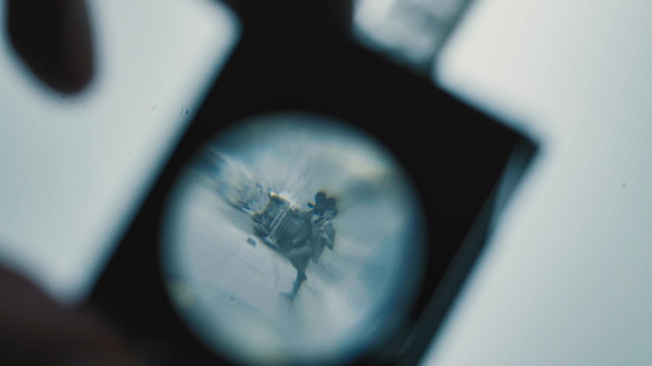 Fotograma de Para hacer una película solo hace falta un arma (2026)