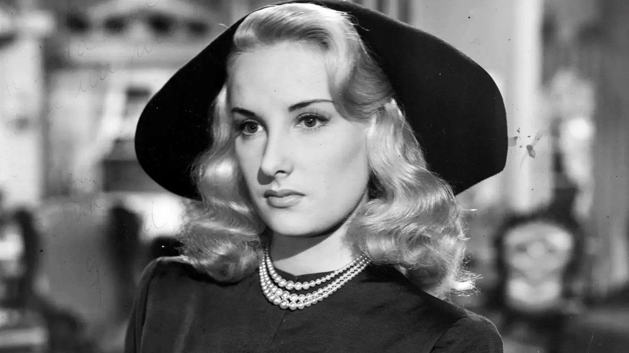 Fotograma de Un beso en la nuca (1946)