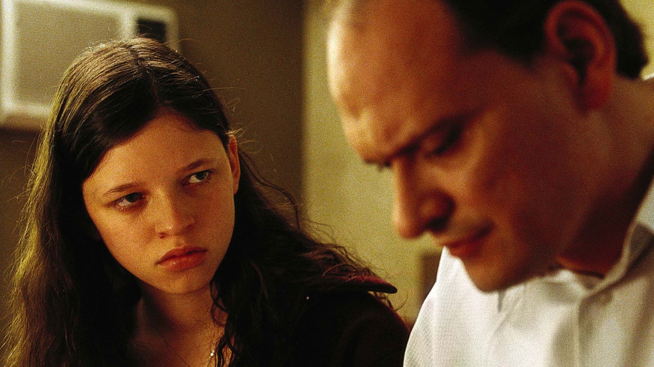 María Alché y Carlos Belloso en La niña santa (2004)