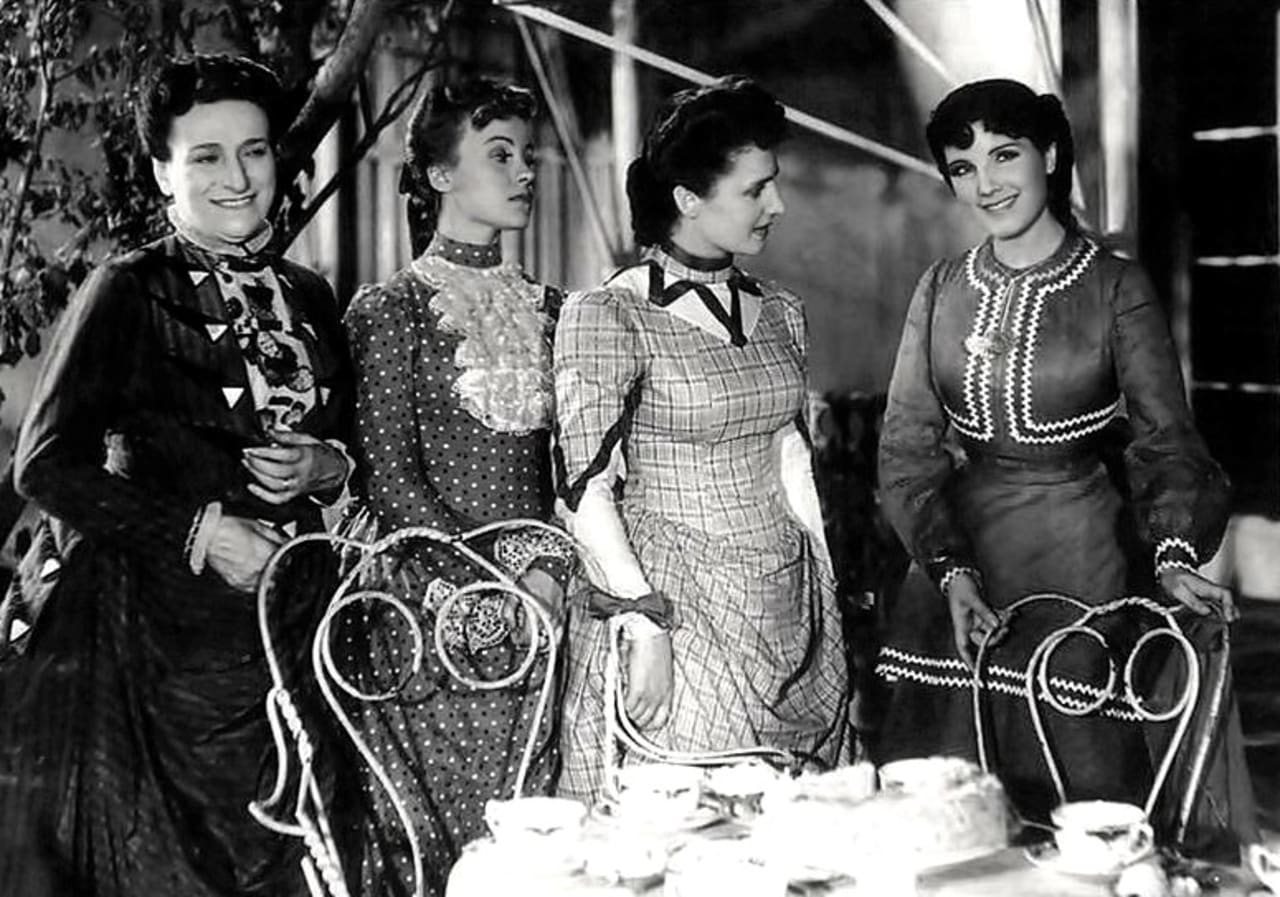 Aída Alberti, Libertad Lamarque, Mecha López y Nury Montsé en La casa del recuerdo (1940)