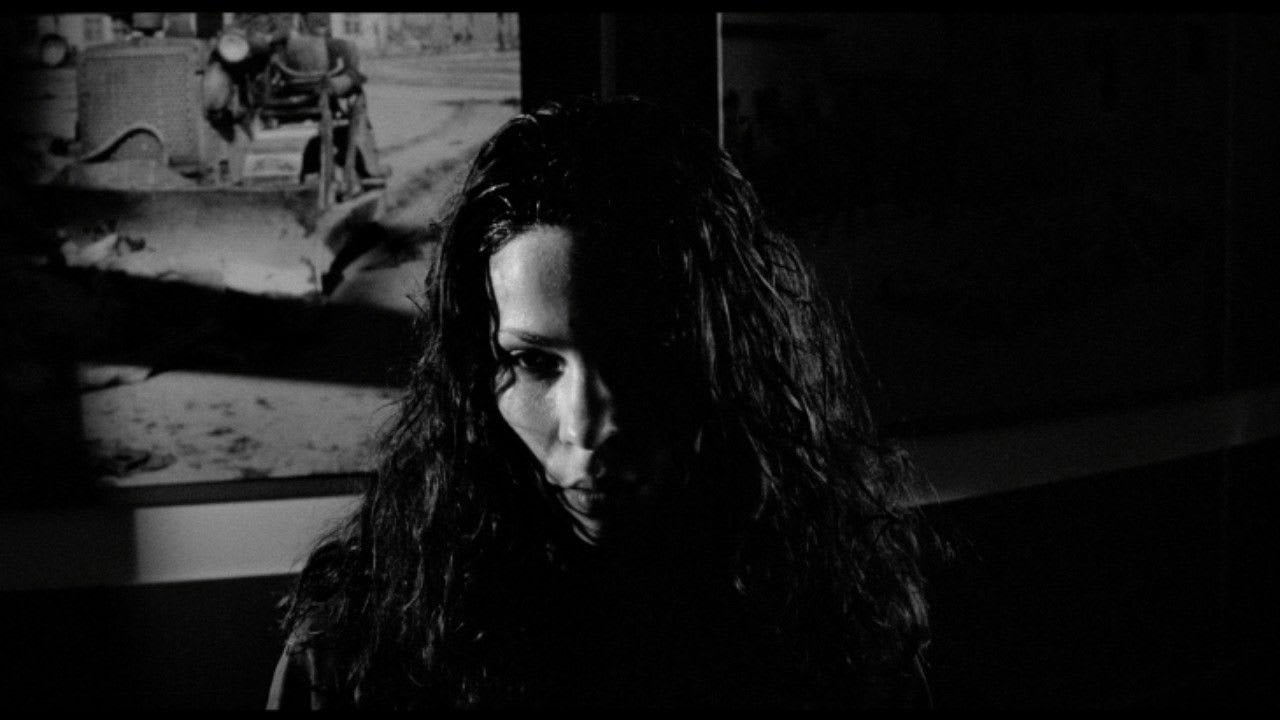 Fotograma de The Addiction (1995)