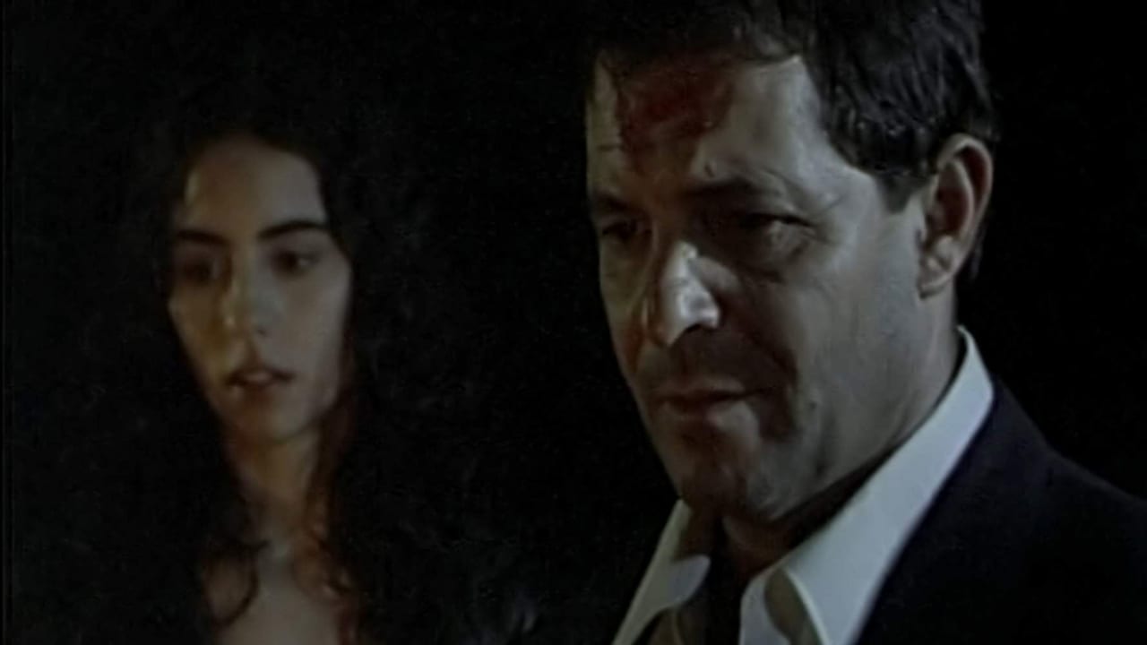 Fotograma de El chantaje de un hombre solo (2013)