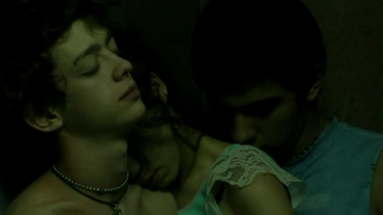 Fotograma de Glue (2006)