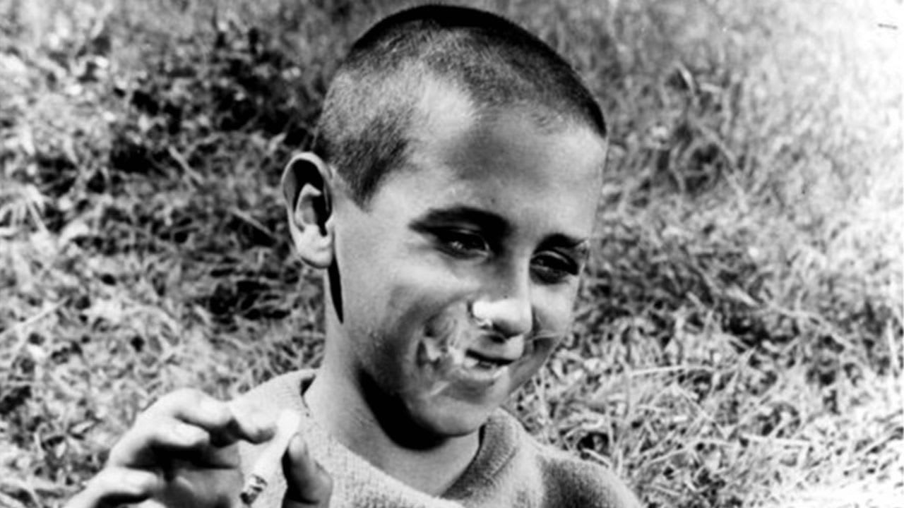 Fotograma de Crónica de un niño solo (1965)