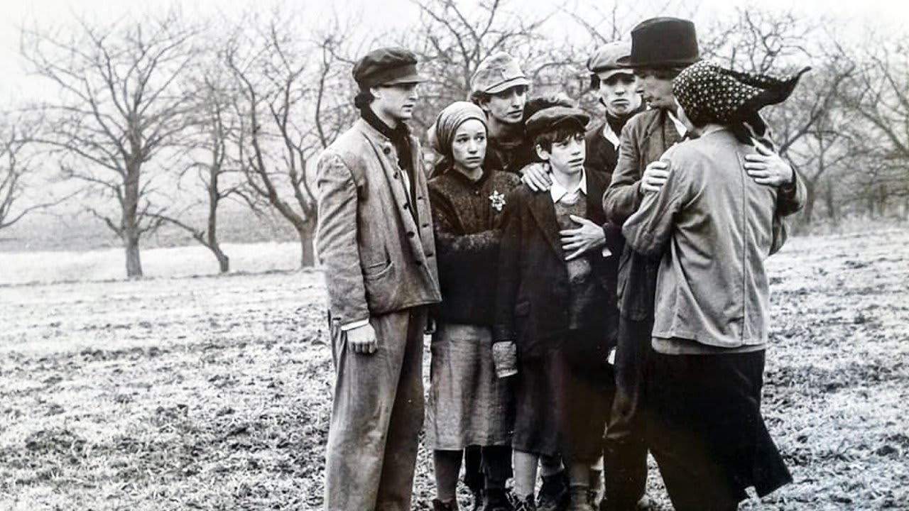 Fotograma de Debajo del mundo (1987)