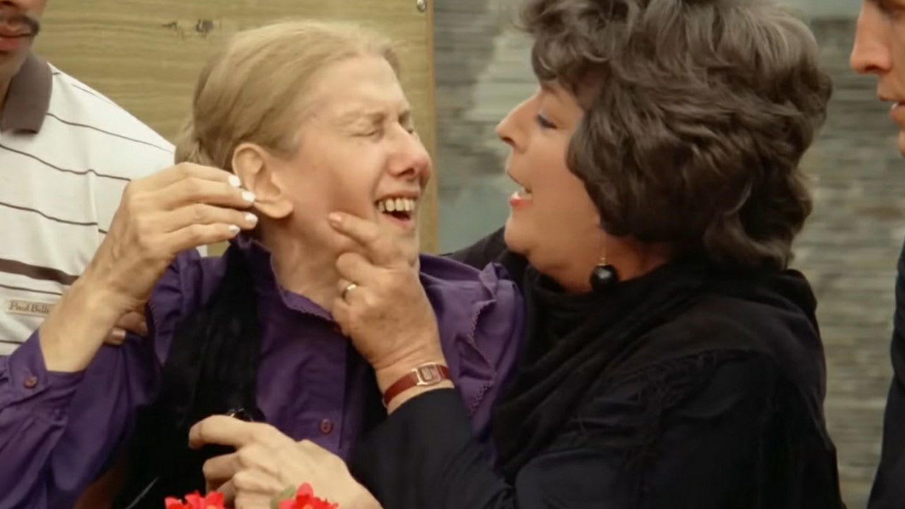 China Zorrilla en Esperando la carroza (1985)