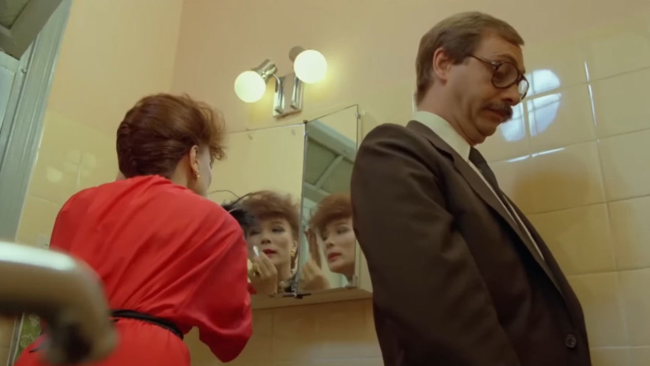 Betiana Blum y Luis Brandoni en Esperando la carroza (1985)