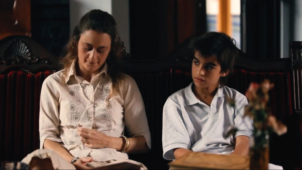 Fotograma de Vuelve (2012)