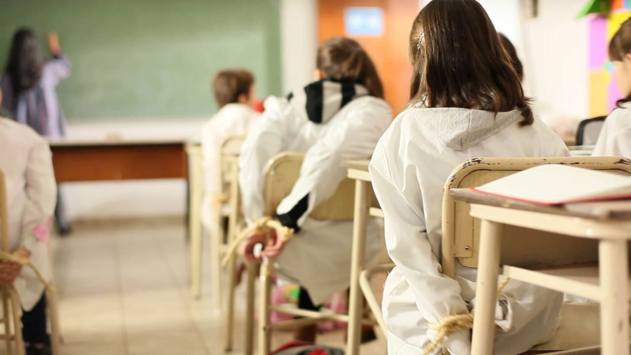 Fotograma de La educación prohibida (2012)