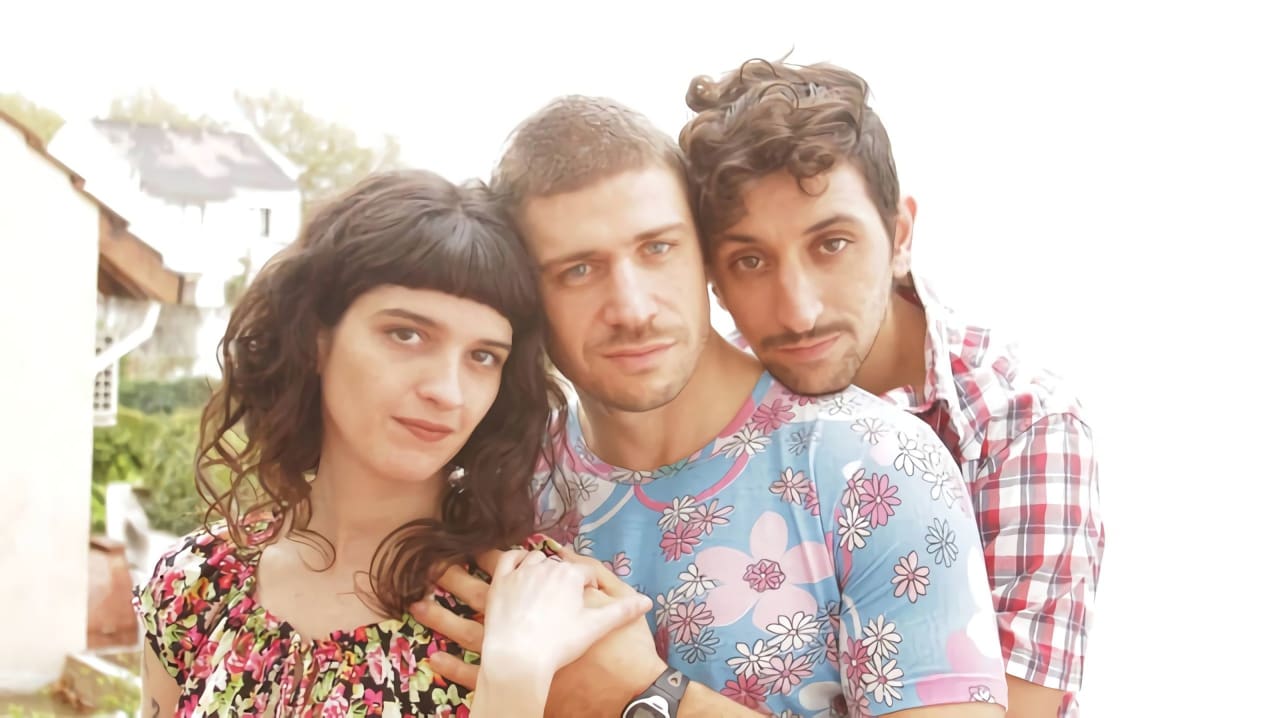 Fotograma de Somos tr3s (2018)