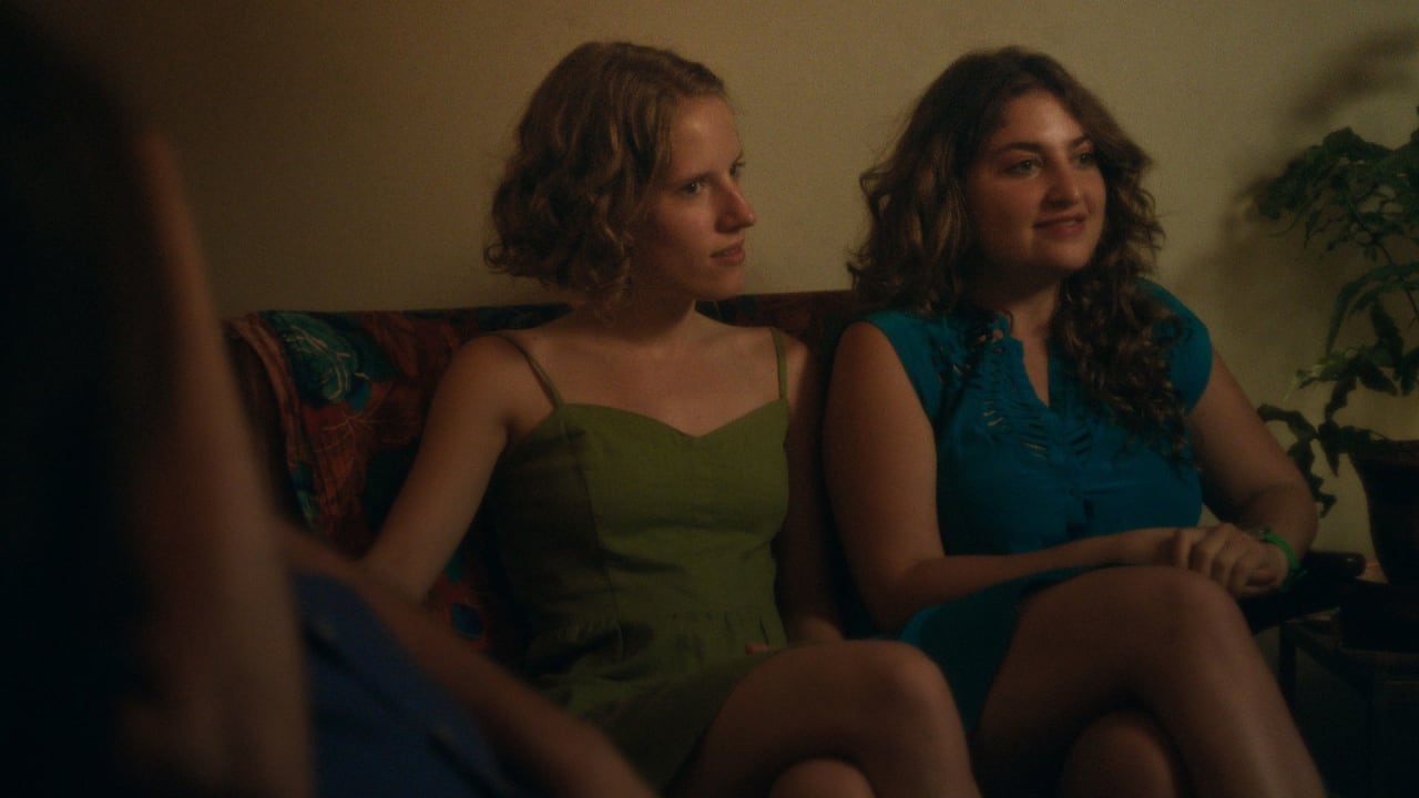 Fotograma de Familia sumergida (2018)