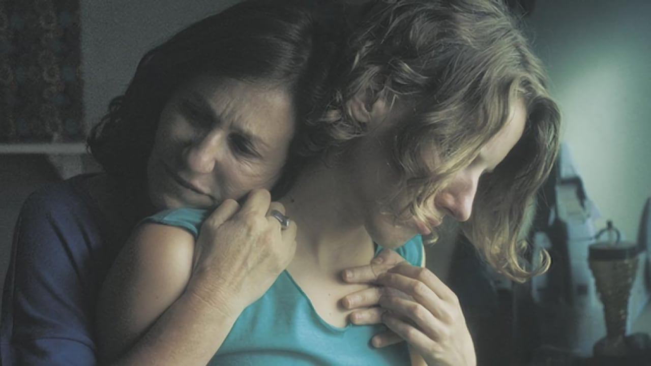 Fotograma de Familia sumergida (2018)