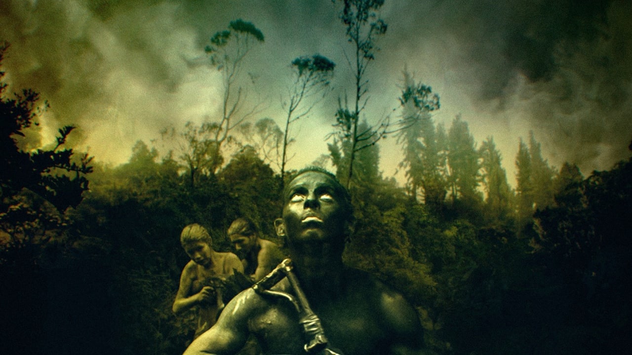 Moisés Arias, Sofía Buenaventura y Karen Quintero en Monos (2019)