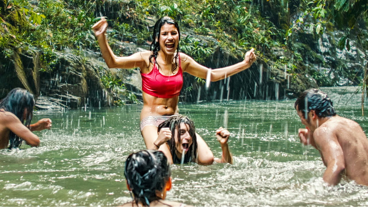 Karen Quintero, Deibi Rueda, Sofía Buenaventura y Julián Giraldo en Monos (2019)