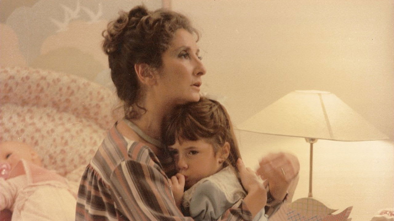 Norma Aleandro y Analía Castro en La historia oficial (1985)