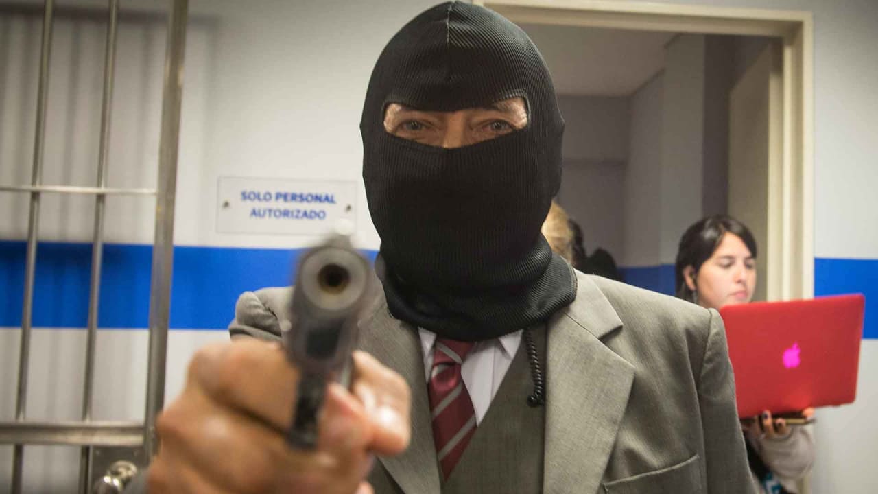 Fotograma de El robo del siglo (2020)