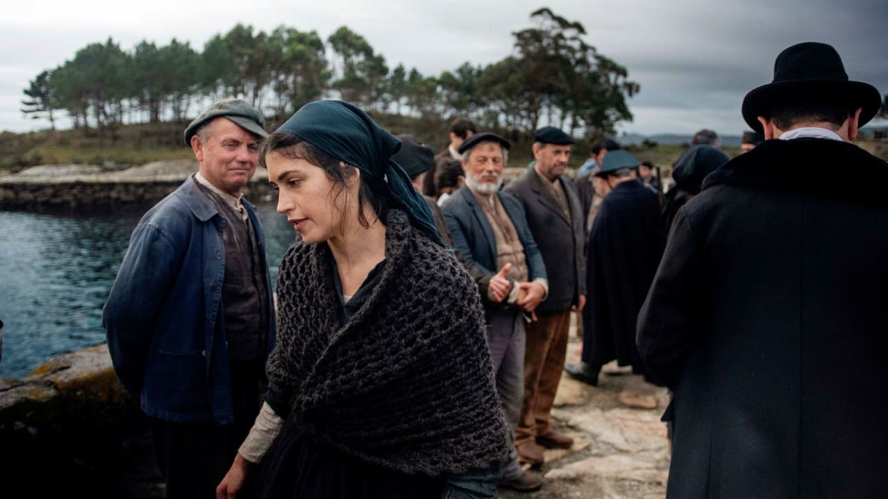 Fotograma de La isla de las mentiras (2020)