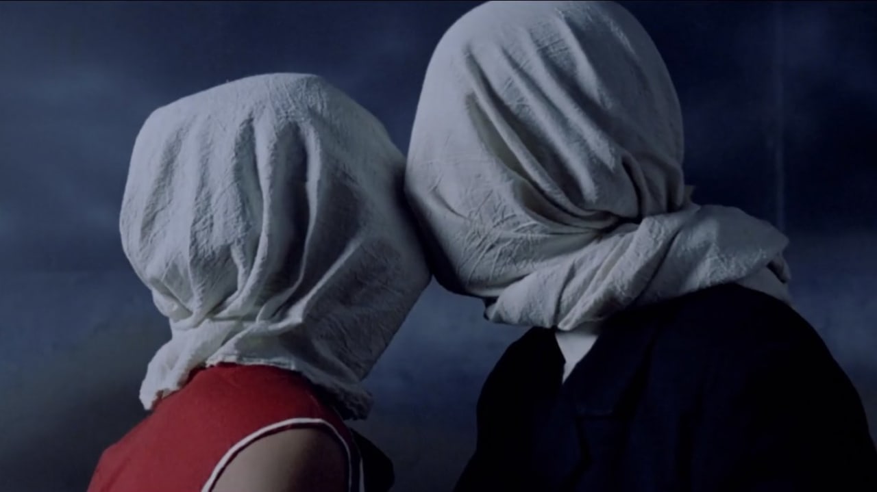 Fotograma de Hombre mirando al sudeste (1987)