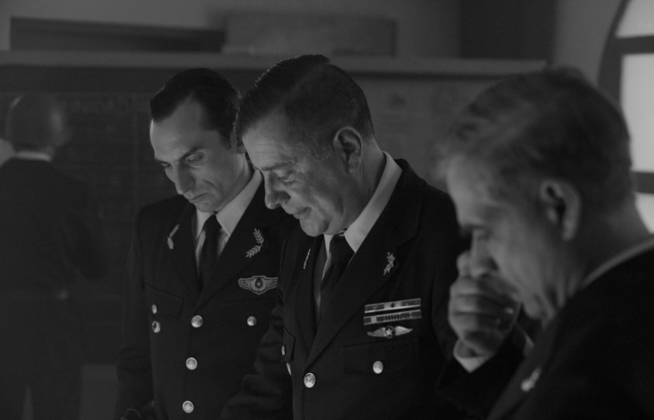 Fotograma de Hangar rojo (2026)