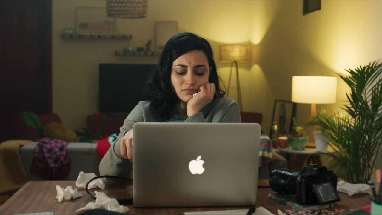 Fotograma de El amor es más fácil (2020)