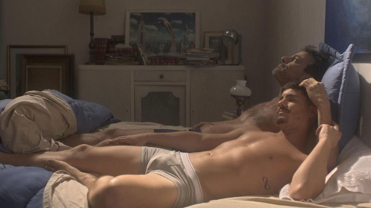 Fotograma de Todos tenemos un muerto en el placard o un hijo en el closet (2021)