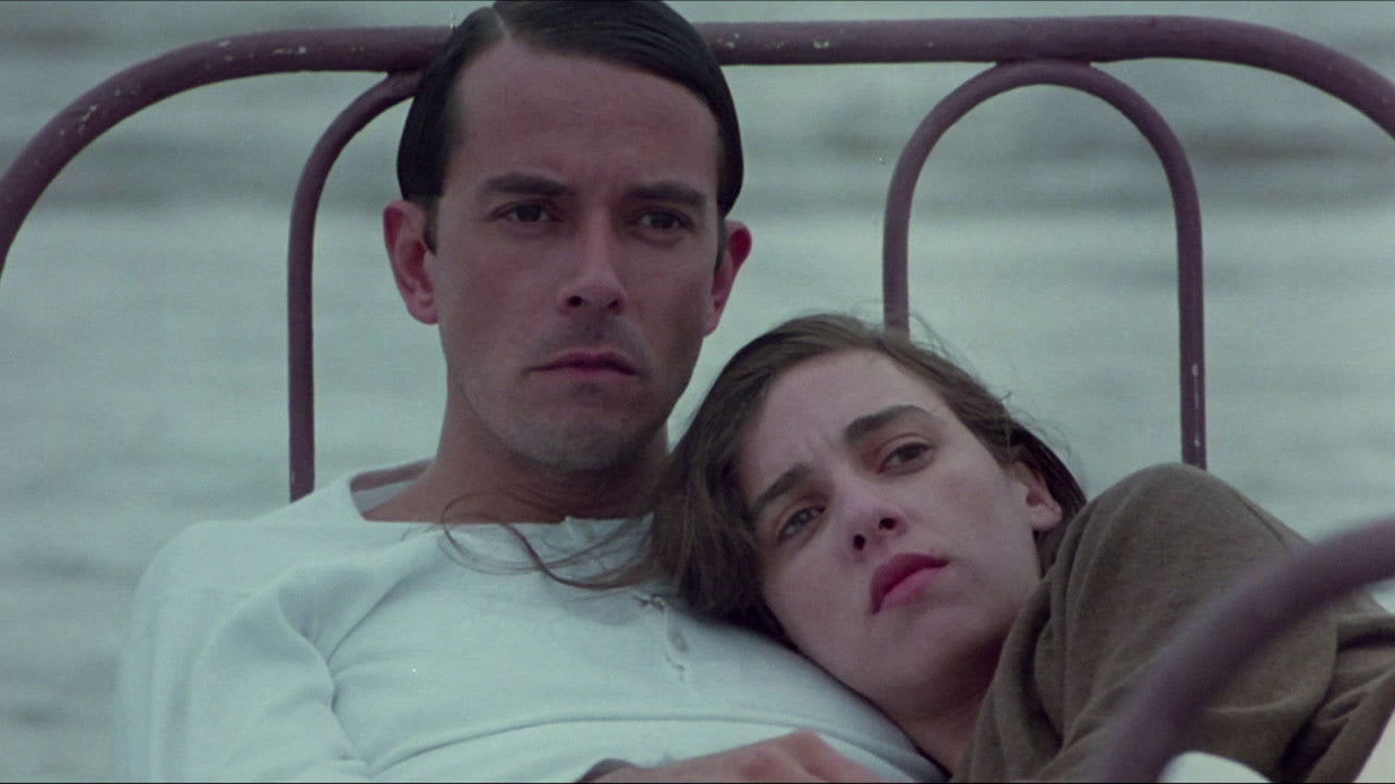 Fotograma de Últimas imágenes del naufragio (1990)