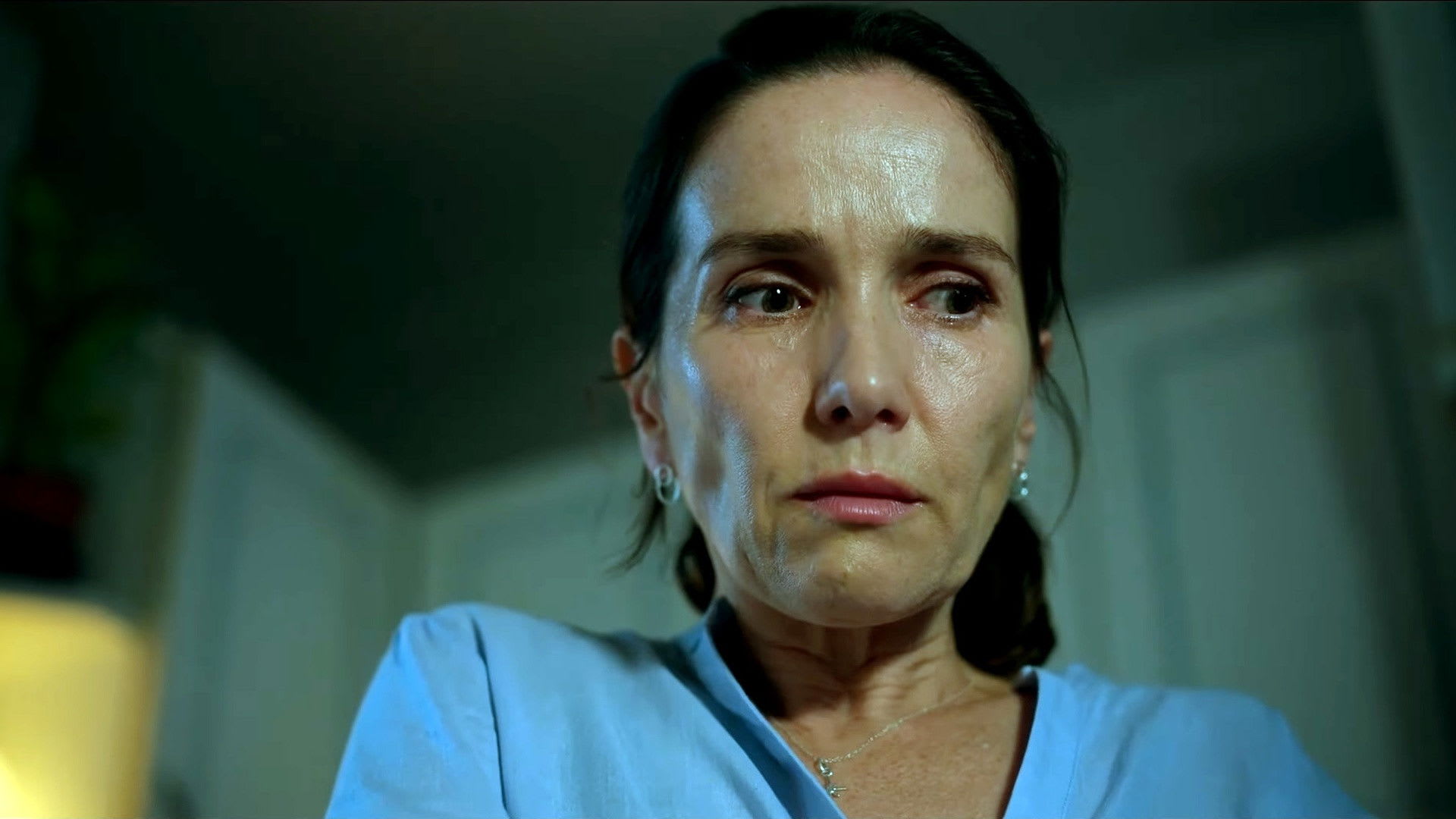 Fotograma de La noche sin mí (2025)