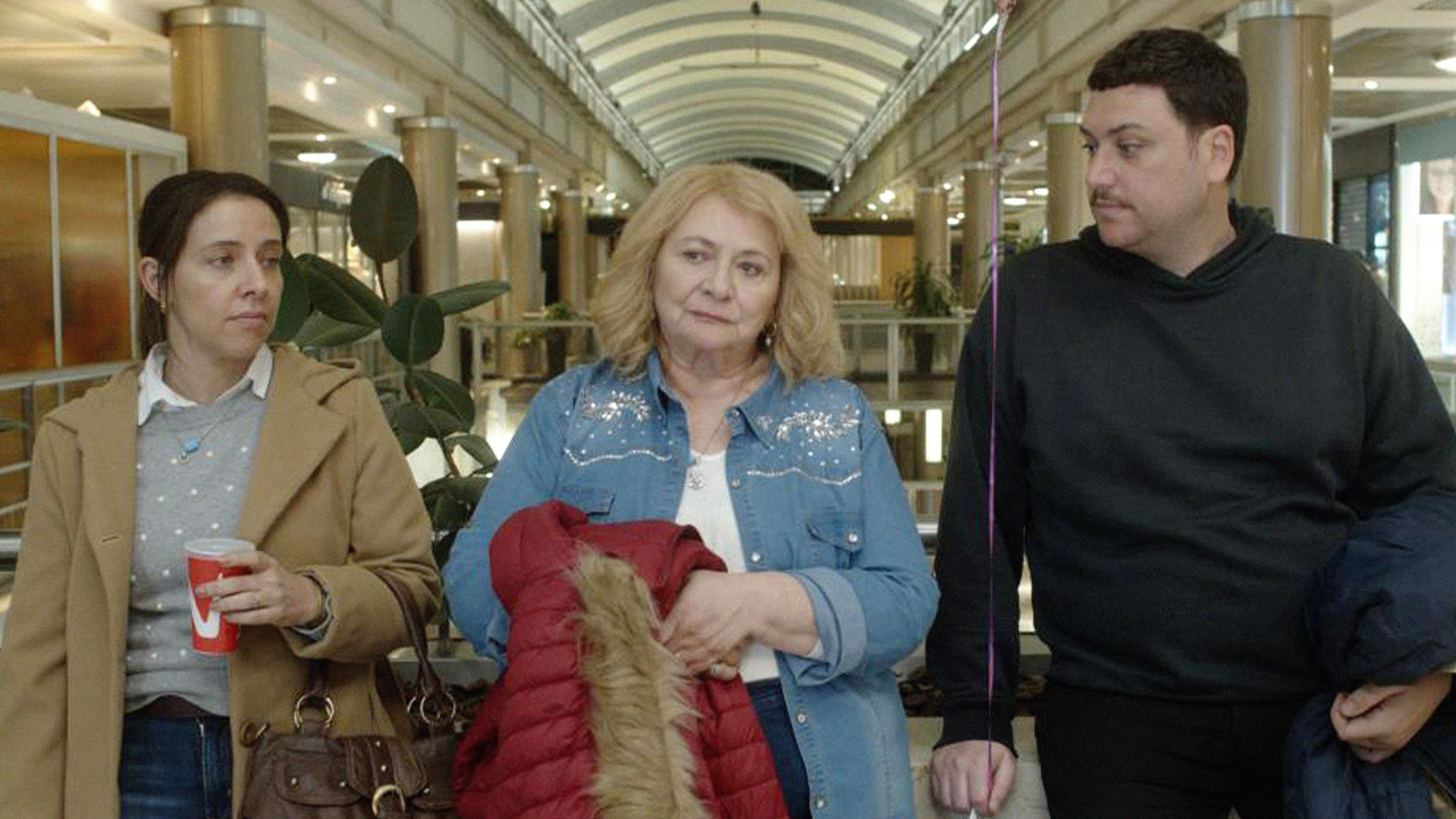 Fotograma de Los domingos mueren más personas (2024)