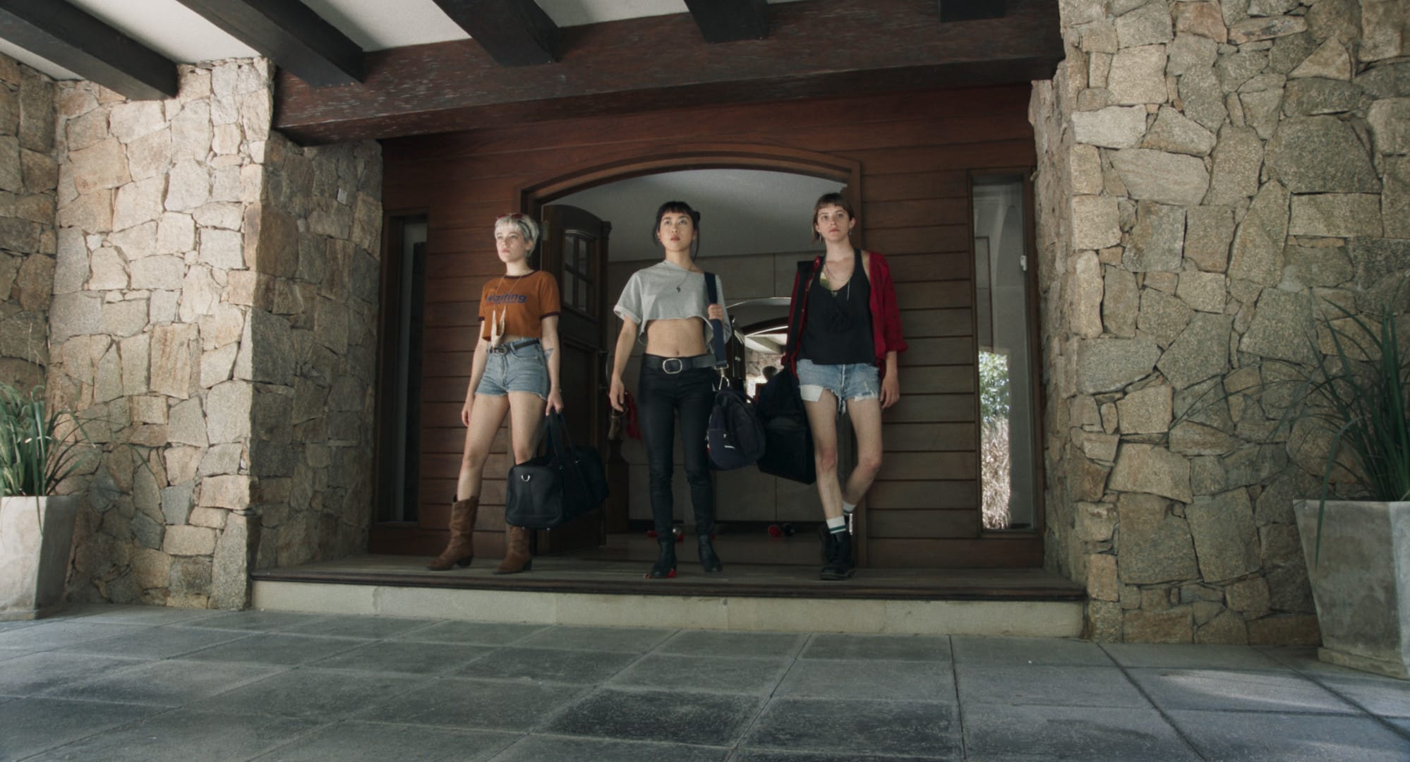 Azul Fernández, Débora Nishimoto y Malena Villa en El tema del verano (2026)