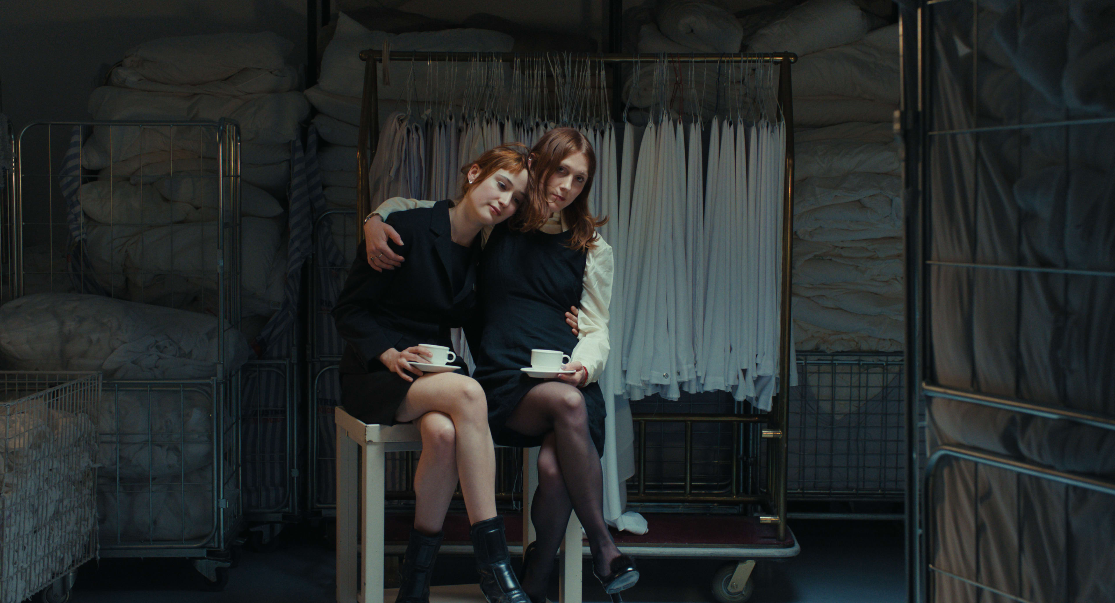 Lilly Lindner y Camille Clair en The Souffleur (2026)