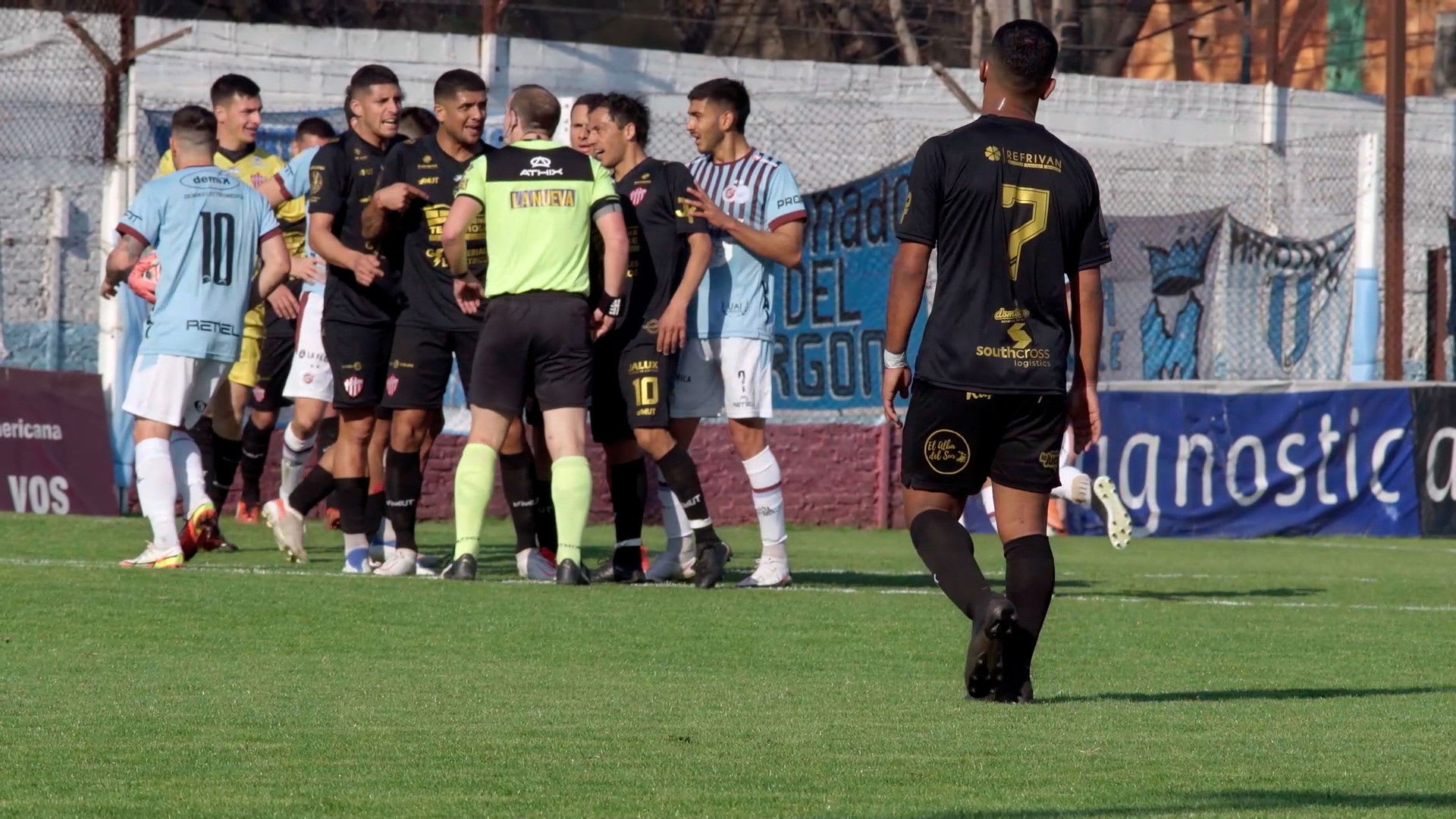 Fotograma de Siga, siga (2023)