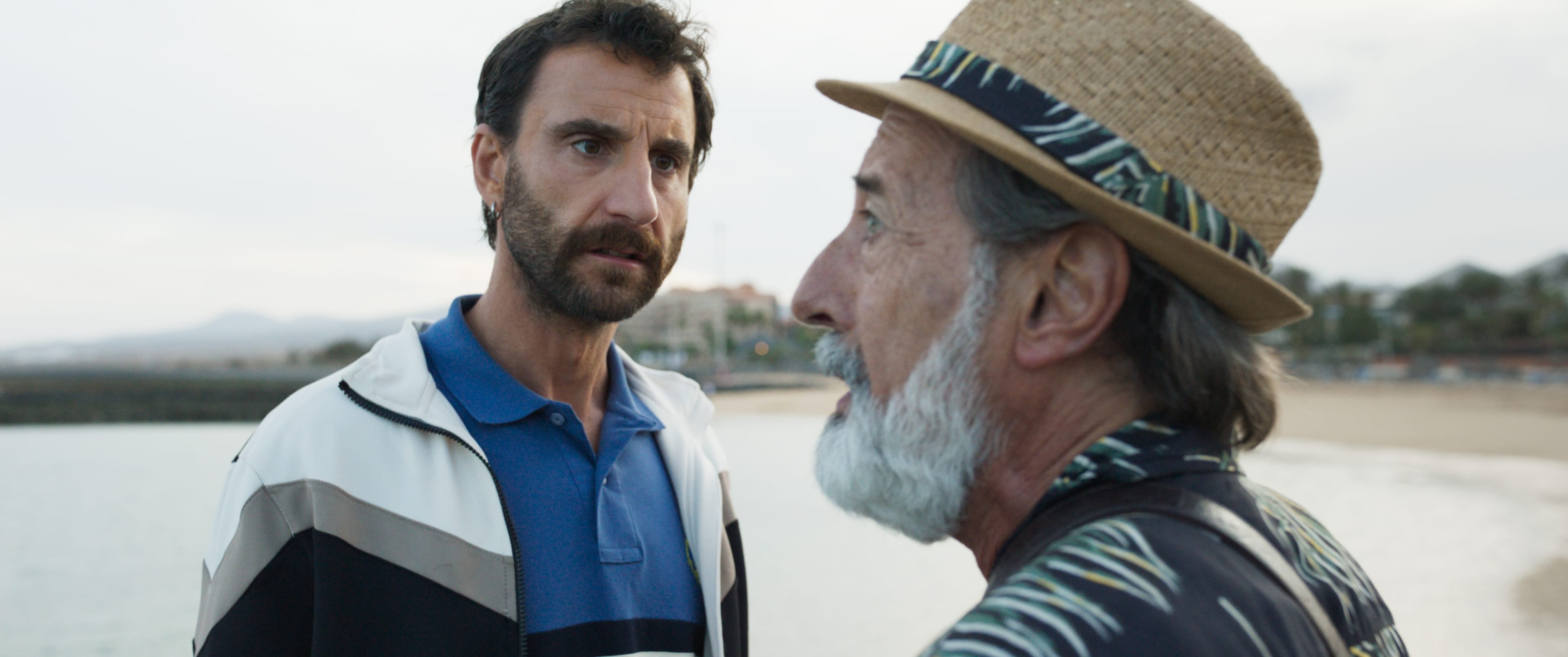 Dani Rovira y Guillermo Francella en Playa de Lobos (2026)