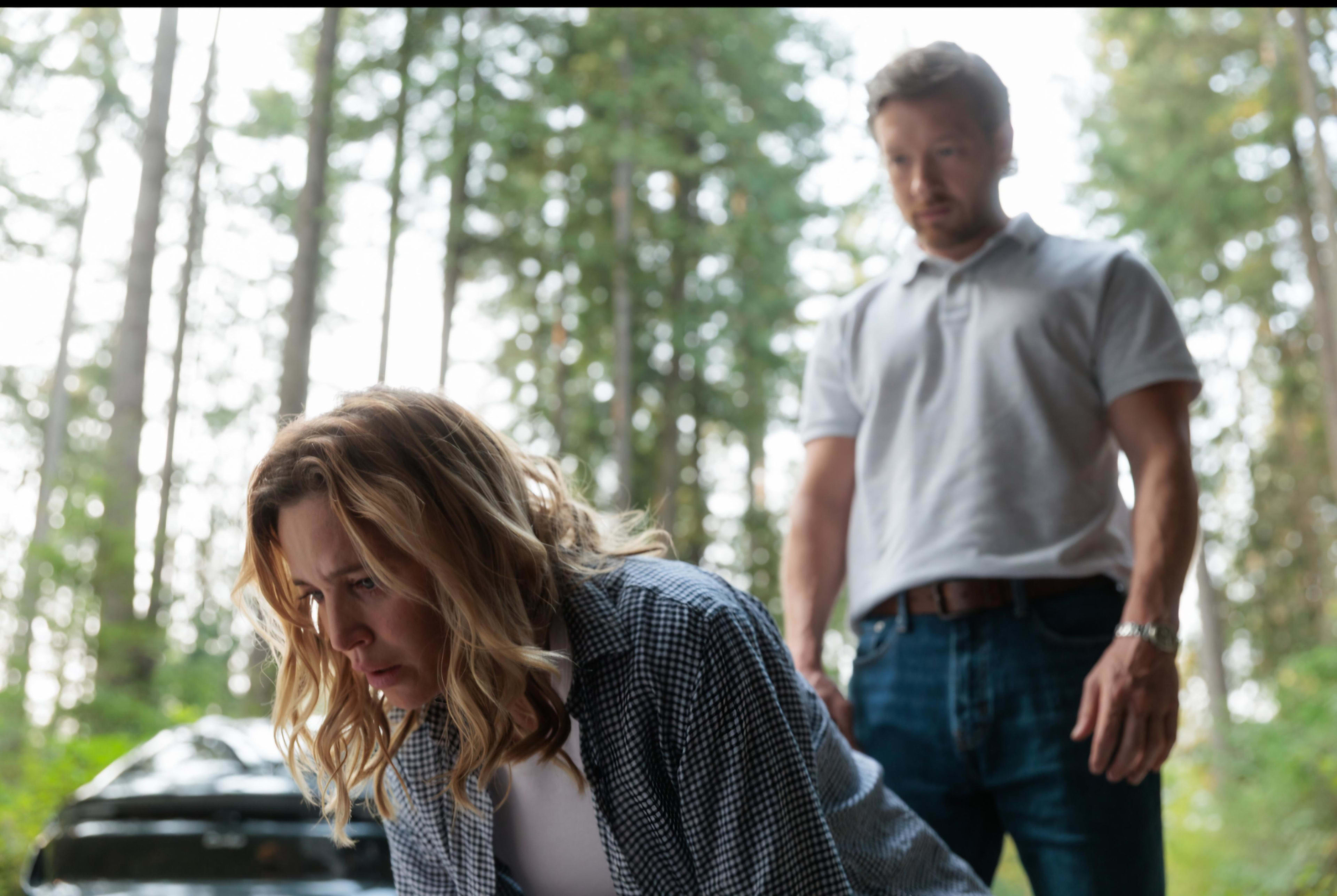 Luisana Lopilato y Gustavo Bassani en La caja azul (2026)