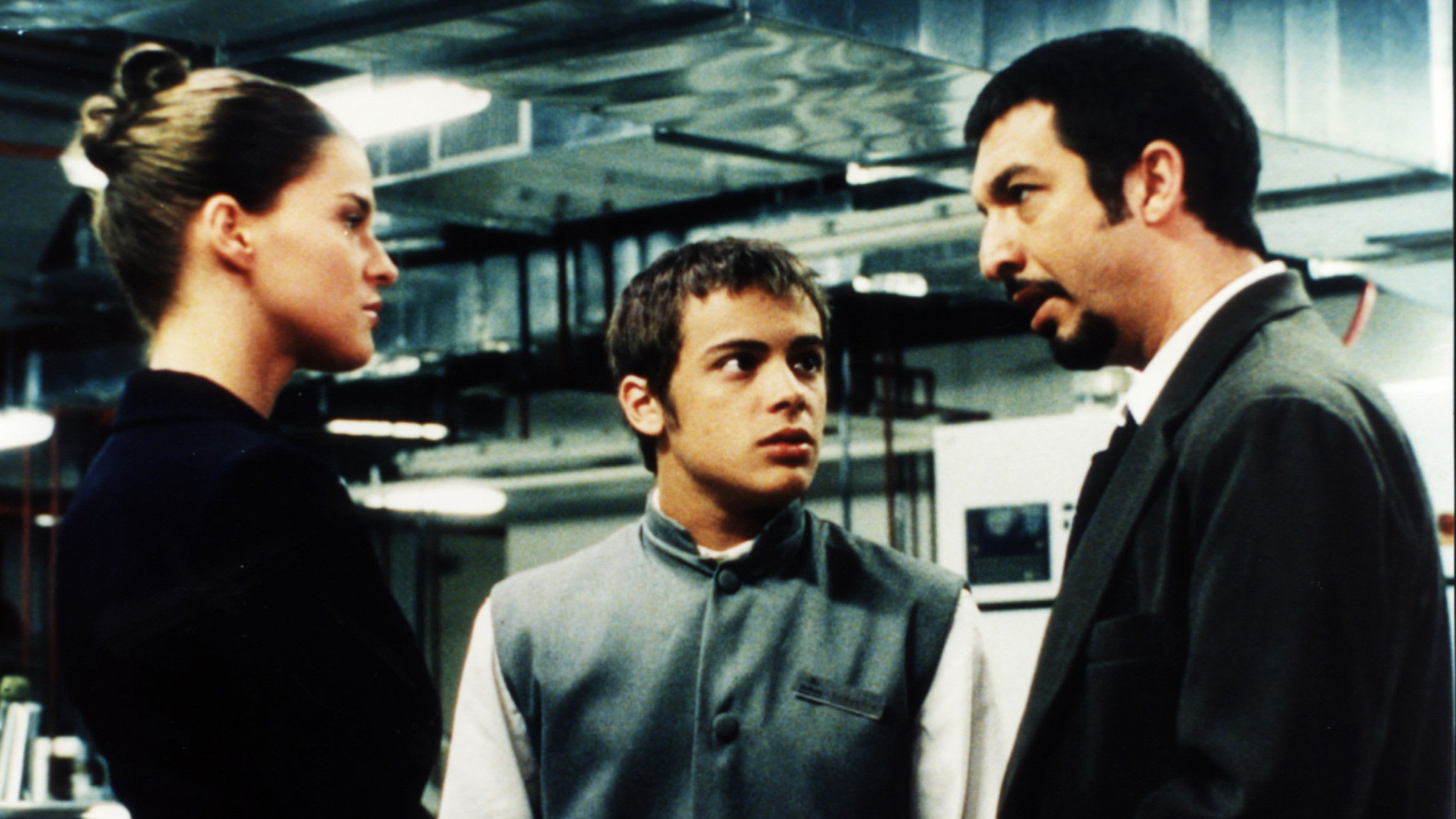 Leticia Brédice, Tomás Fonzi y Ricardo Darín en Nueve reinas (2000)