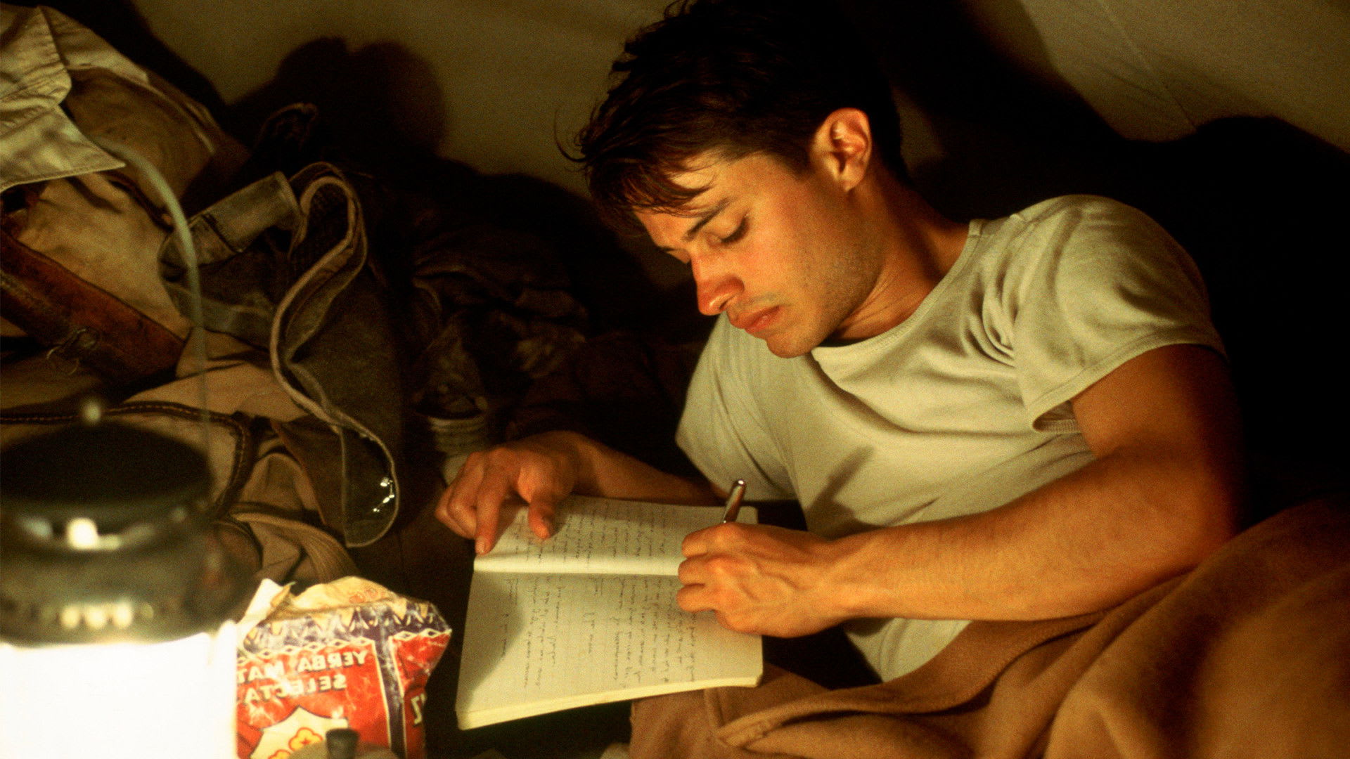 Gael García Bernal en Diarios de motocicleta (2004)