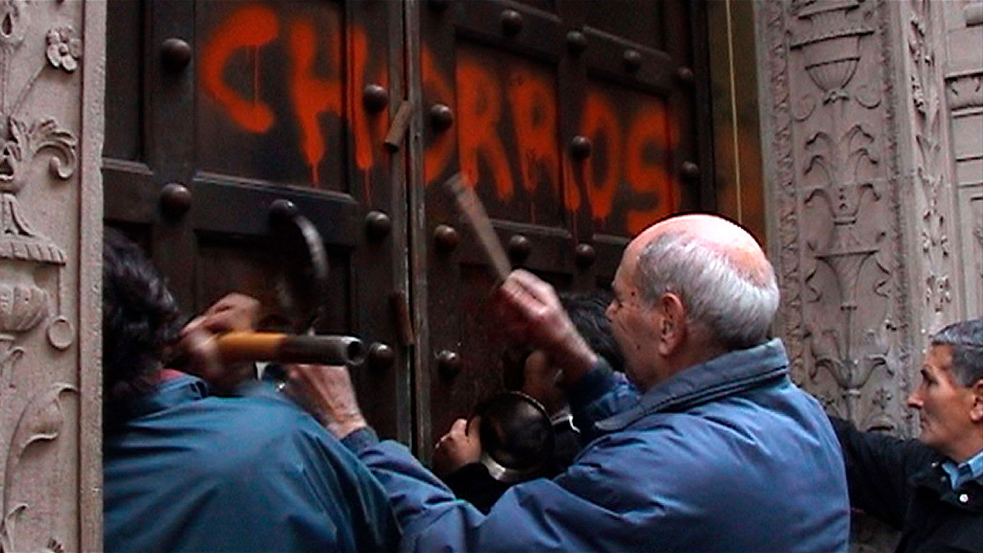 Fotograma de Memoria del saqueo (2004)