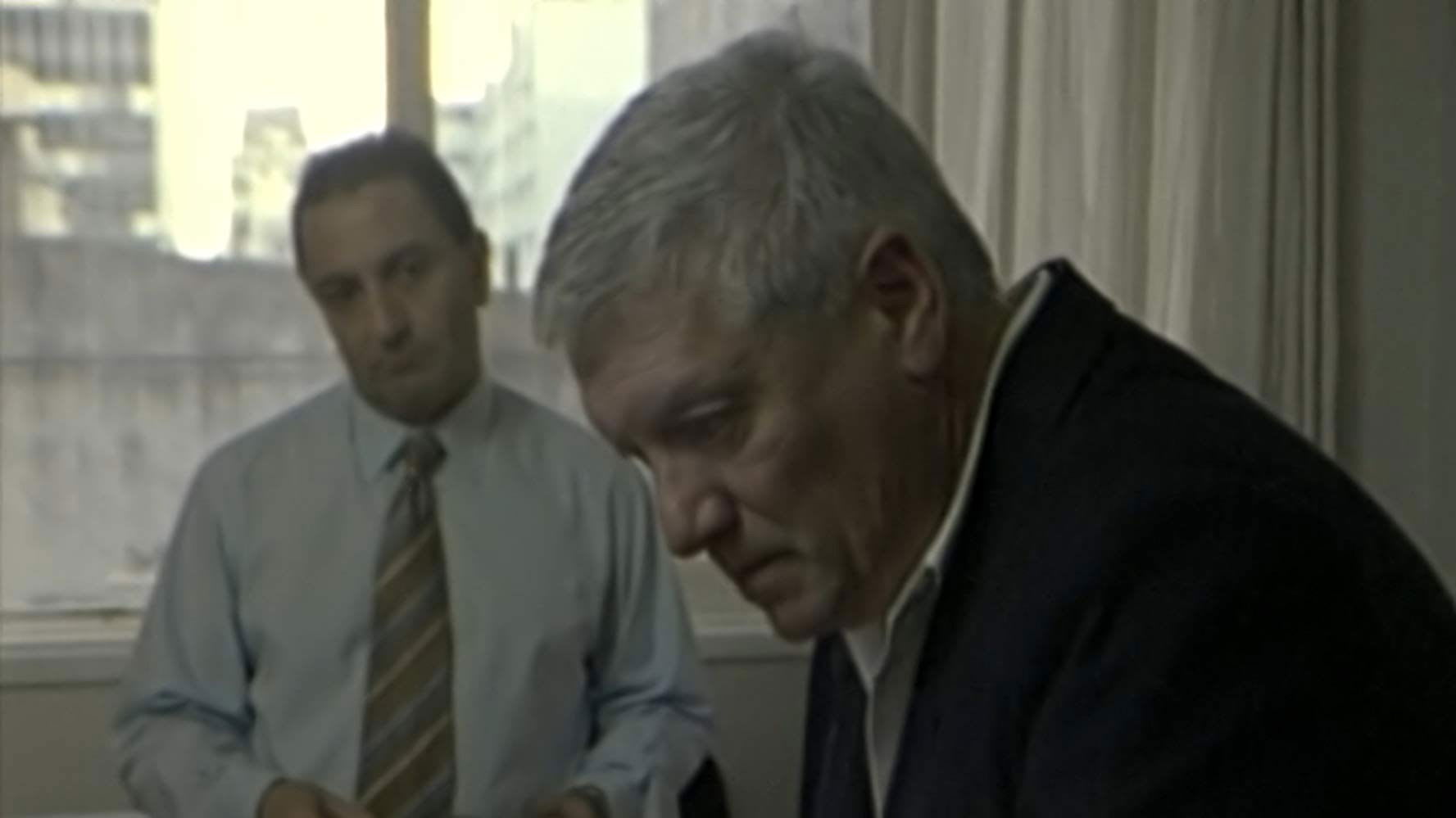 Fotograma de El chantaje de un hombre solo (2013)