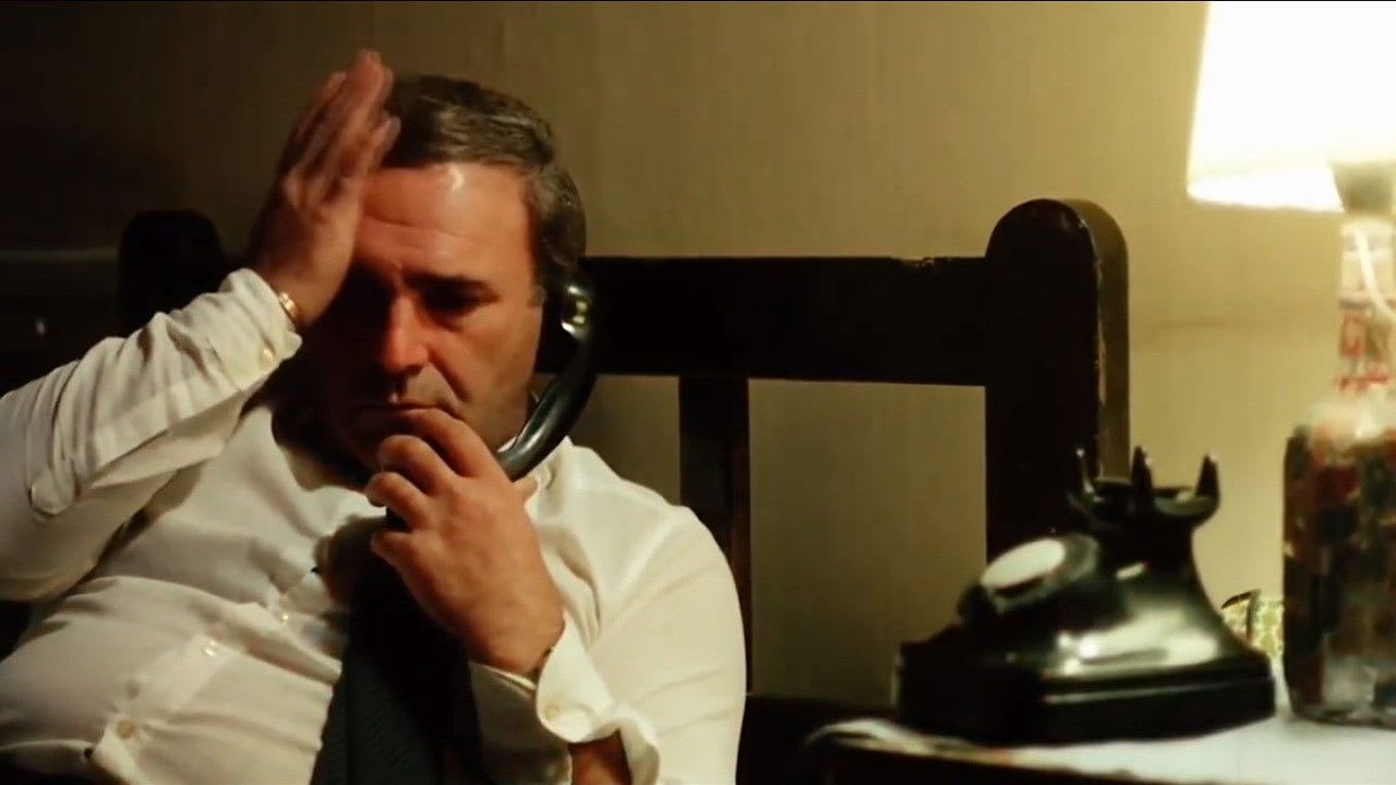 Fotograma de En retirada (1984)